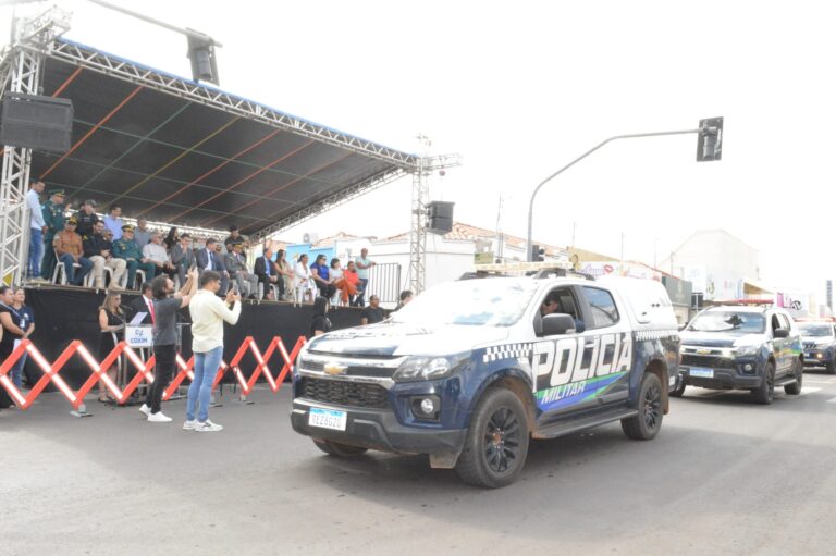 Polícia Militar participa de desfile cívico de 7 de Setembro em Coxim