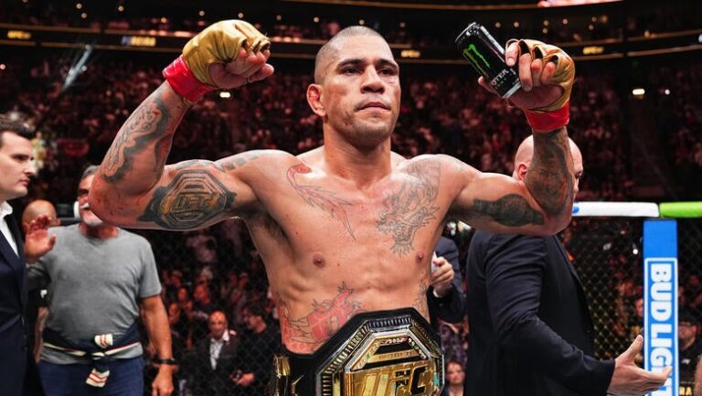 Poatan brilha no UFC 320: cinturão reconquistado