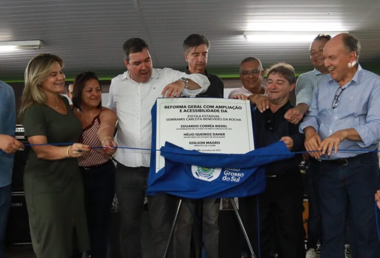 Coxim: Governo entrega reformas em três escolas, celebra 50 anos da Pedro Mendes e inaugura obras de infraestrutura