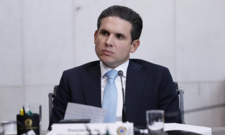 A votação do Projeto de Lei Anti-Facções está marcada para 18 de novembro, com participação presencial e remota.