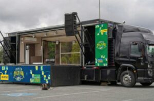 Carreta-palco rodará 3.500 quilômetros levando arte e cultura a 40 cidades do interior de Mato Grosso do Sul