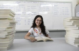 Com ensino de qualidade, Rede Estadual realiza sonhos e aprova estudantes para universidades