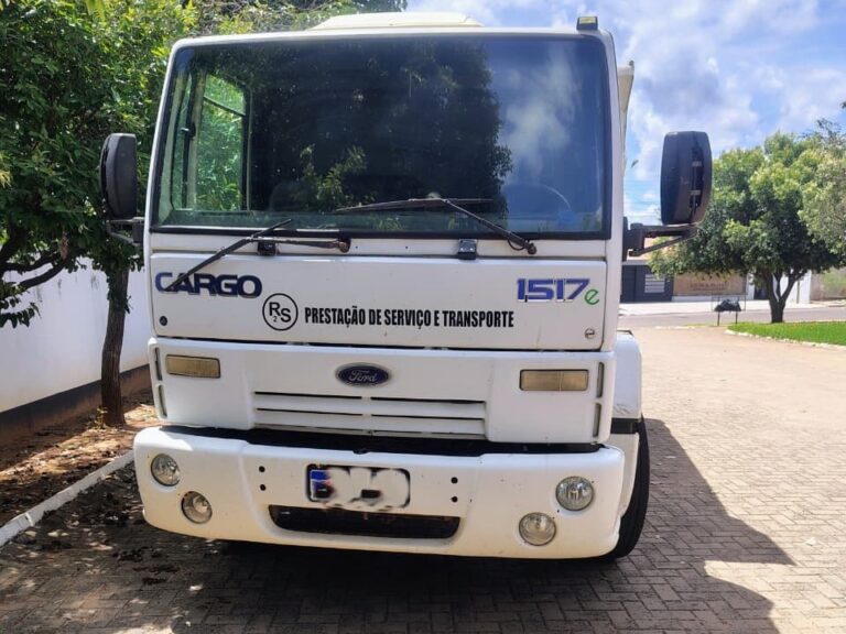 Polícia Militar prende homem por furtar caminhão em Coxim