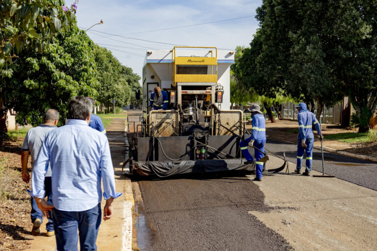 Recapeamento avança em São Gabriel do Oeste
