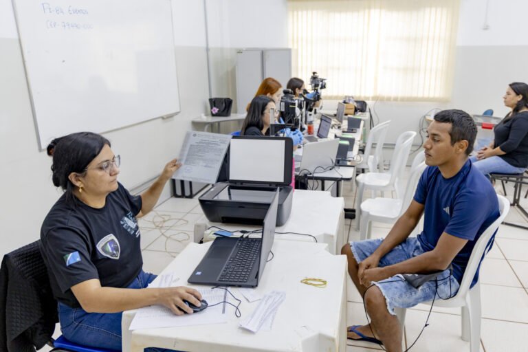 Mutirão de RG resulta na confecção de 565 novos documentos em São Gabriel do Oeste