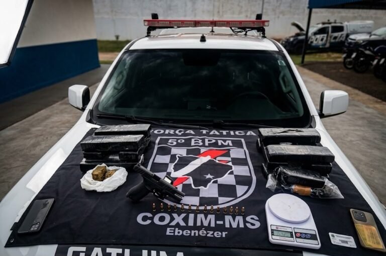 Polícia Militar prende quatro por tráfico de drogas, porte ilegal de arma de fogo e associação criminosa em Coxim