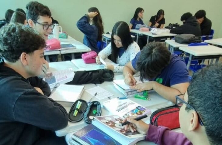 Rede Estadual une práticas inovadoras e inteligência artificial para aprimorar aulas e aprendizado